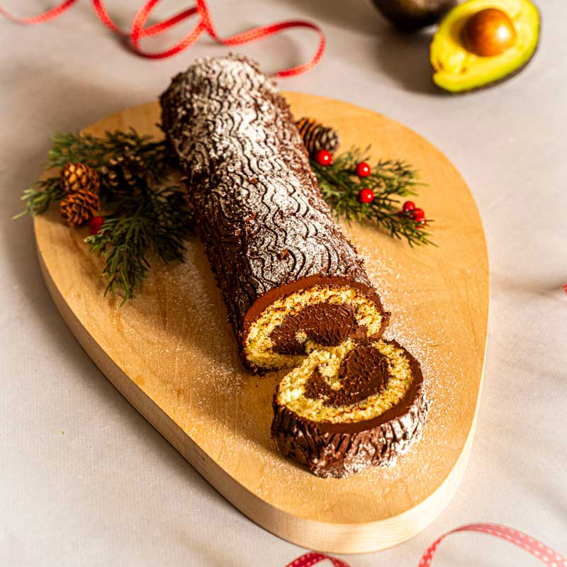 Köstlicher Weihnachtsbaum aus Schokolade und Avocado Rezept und Foto: World Avocado Organization Köstlicher Weihnachtsbaum aus Schokolade und Avocado Rezept und Foto: World Avocado Organization